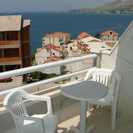 Ante Apartman