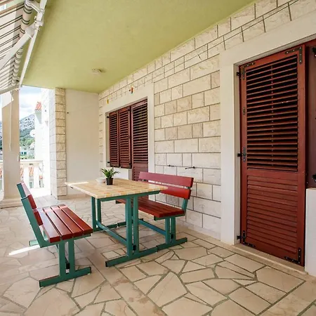 Apartman Ante