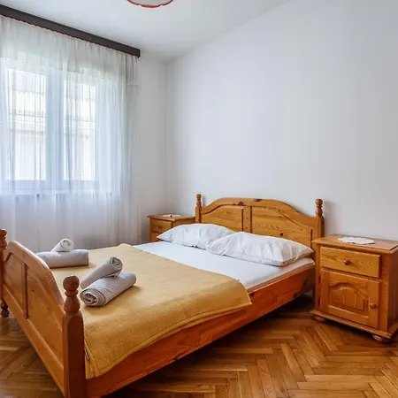Apartman Ante