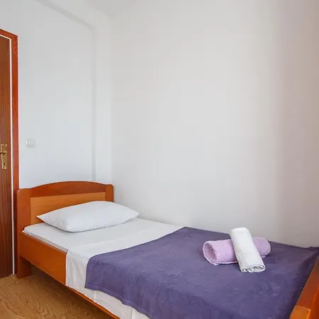Ante Apartman *