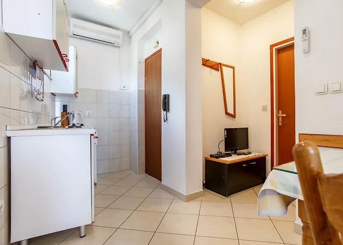 Apartment Ante *