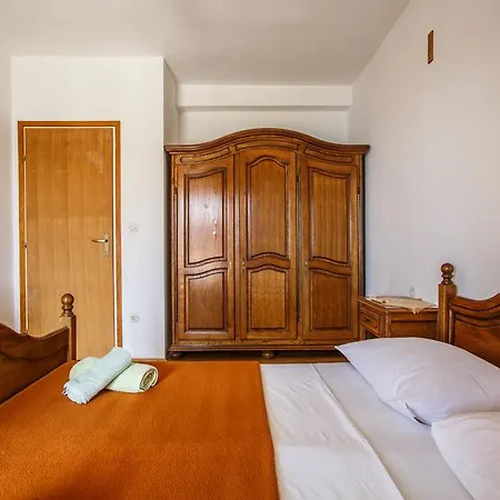 Ante Apartament